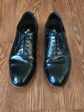 Florsheim Black Cap-Toe Lace-Up Oxfords